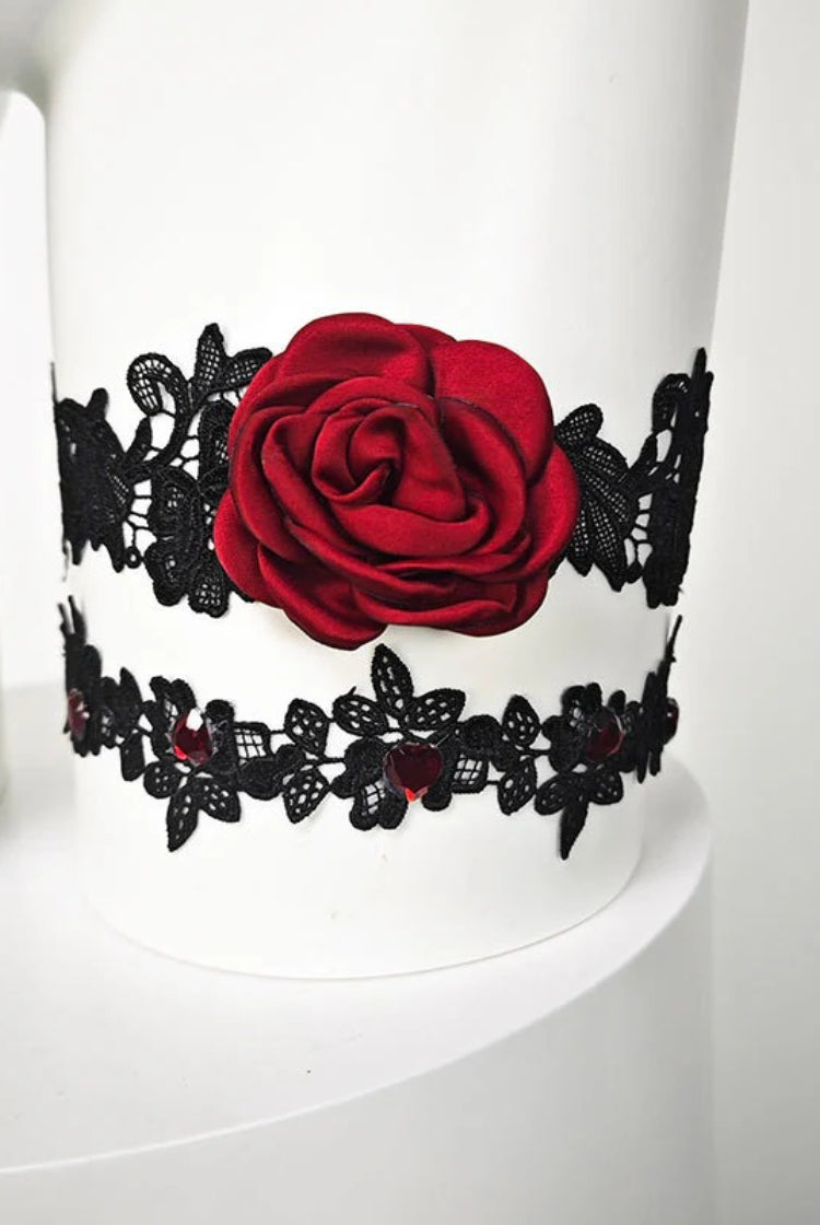 Red Rose Bridal Thigh Garter Set